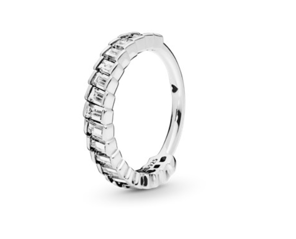 Authentic PANDORA Sparkling Ice Cube Ring - Silver